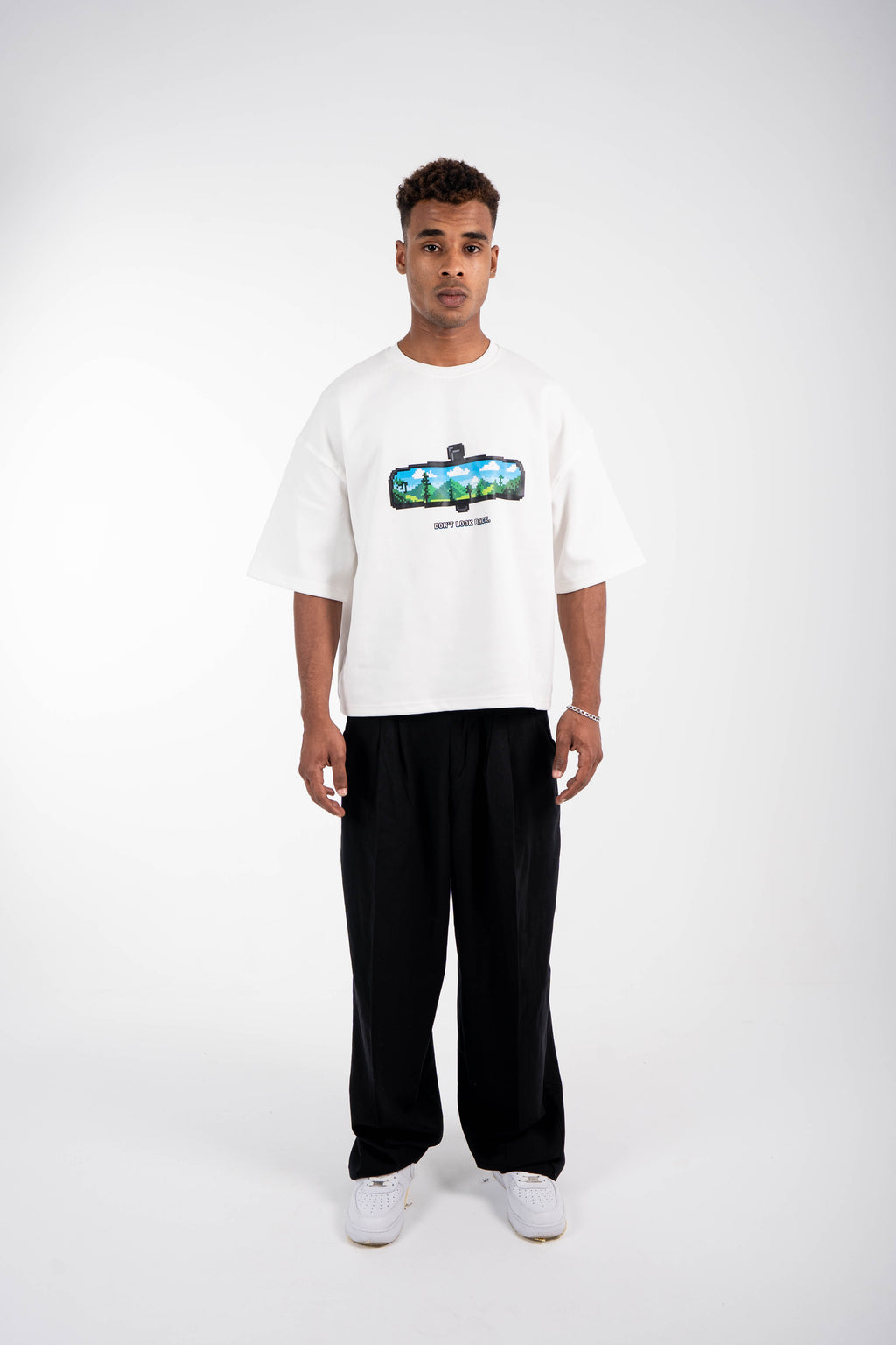 Box Fit T-Shirt – White