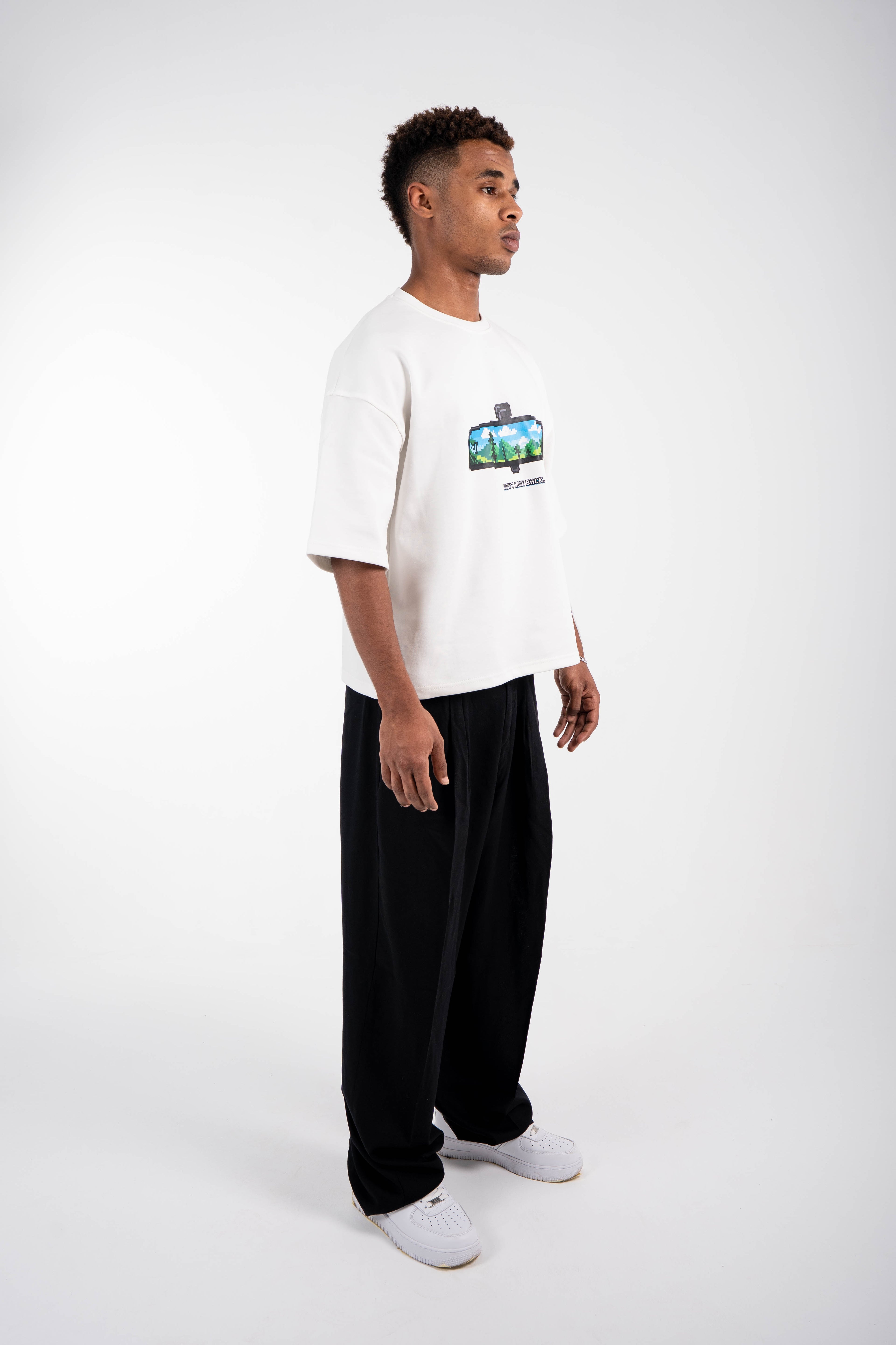Box Fit T-Shirt – White